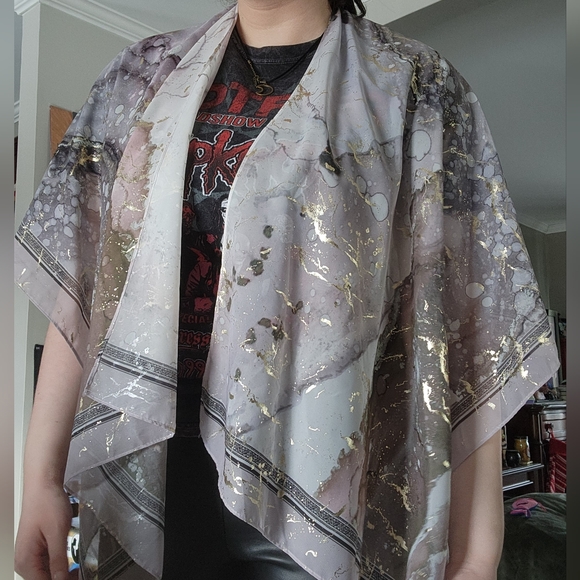 Steve Madden over shoulder scarf - Picture 2 of 4